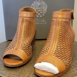 Vince Camuto VC Lavette